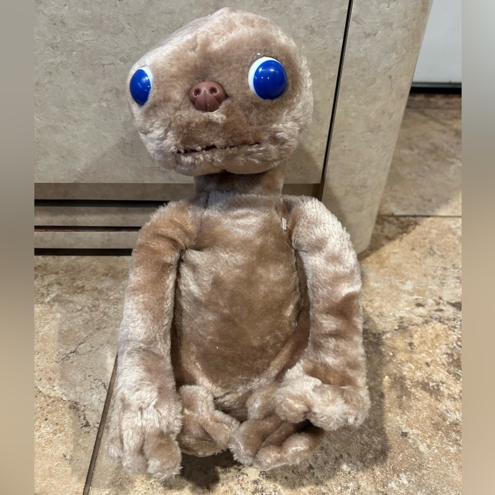 EUC Vintage 1982 Kamar Showtime ET 13" Plush Soft Toy Stuffed Animal Ali…